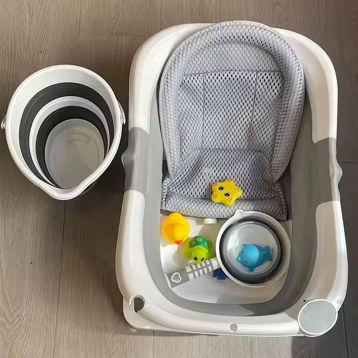 Babies-Up New Born Foldable Bath Tub With Attachments Bucket and Spoon