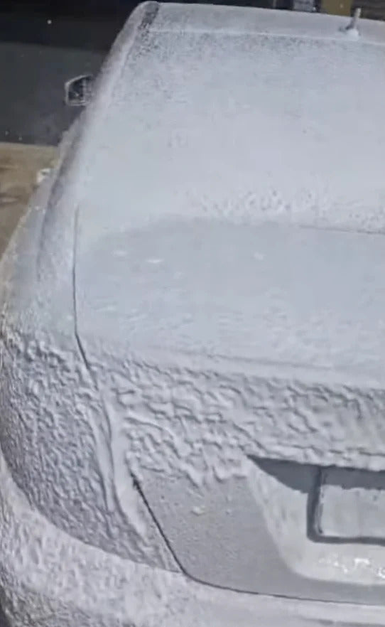 Nerta Snowfoam - PH Neutral - 5L
Snowfoam is a cutting-edge Nano-molecular, pH-neutral active foam, designed to deliver superior car cleaning performance with long-lasting protection. Its advanced formula provides an intense foam layer that repels dirt while leaving a fresh fragrance.
Suitable for all vehicle surfaces, Snowfoam combines cleaning power with care, ensuring your vehicle remains protected and gleaming.
Nano-Molecular Shampoo
Dirt-Repellent Formula
Extreme Foam Density for Maximum Cover