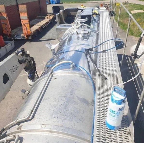 Nerta ATC-200 applied to metal chassis fittings and aluminium trailer parts
