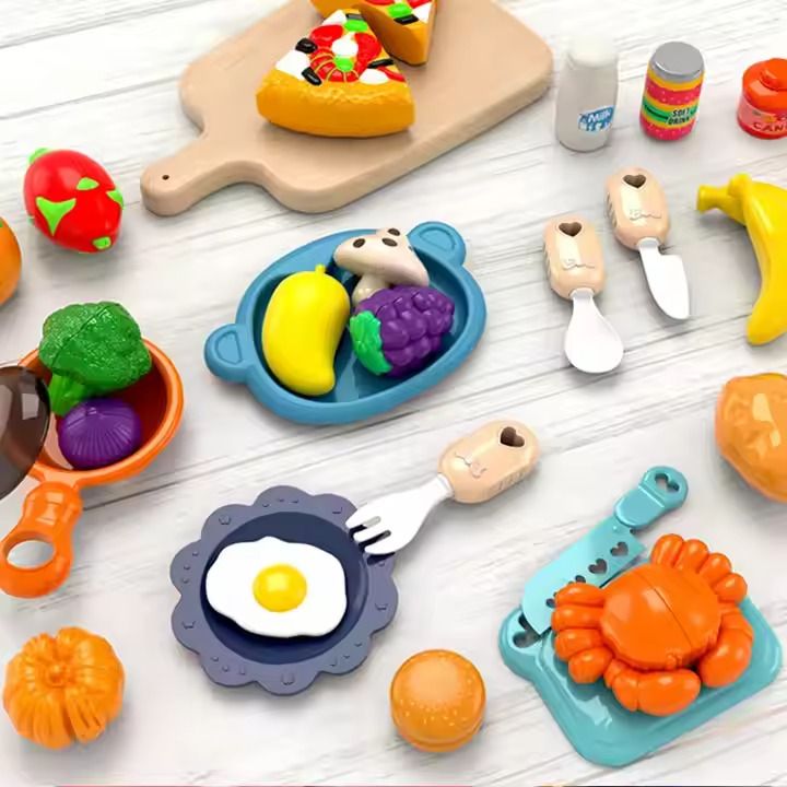 Kids-Up 73 Piece Fancy Pretend Toy Kitchen With Squirting Tap Water & Light
