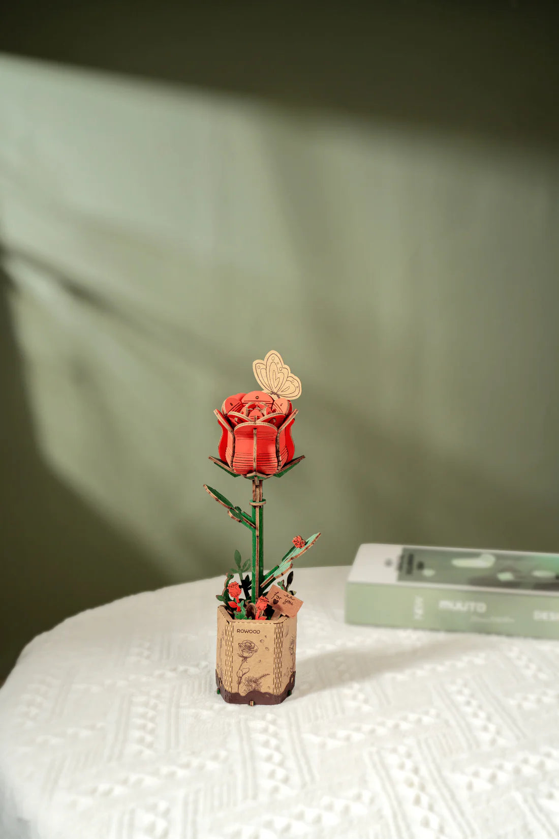 Robotime Red Rose Flower Bouquet Series DIY 3D Wooden Puzzle