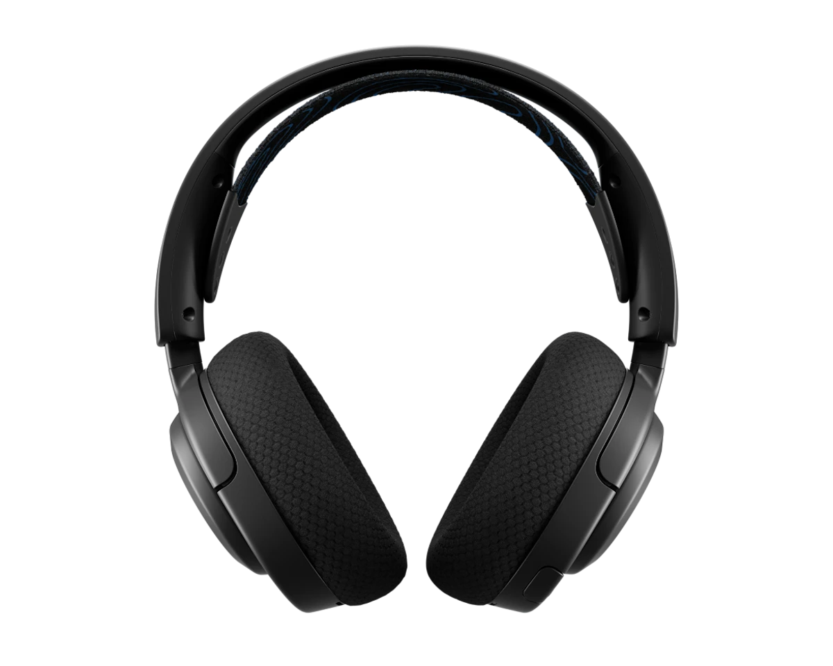SteelSeries Arctis Nova 5P white USB-C wireless dongle and extension cables
