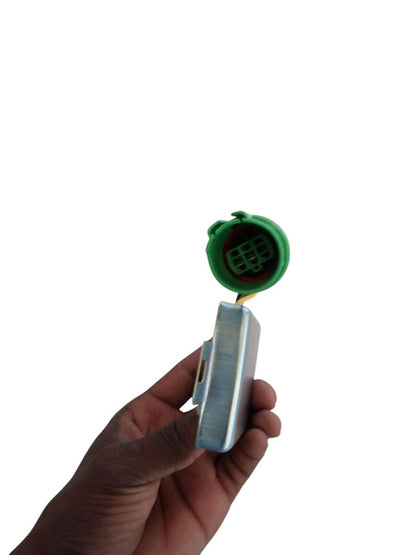 Car Regulator Toyota Hiace/Hilux Venture ( Round Plug )

The regulator for the Toyota Hiace, Hilux, and Venture with a round plug is a critical component in the vehicle's charging system. This part is responsible for regulating the voltage output from the alternator to ensure that the battery and electrical systems receive a consistent and safe voltage level, preventing overcharging or undercharging.