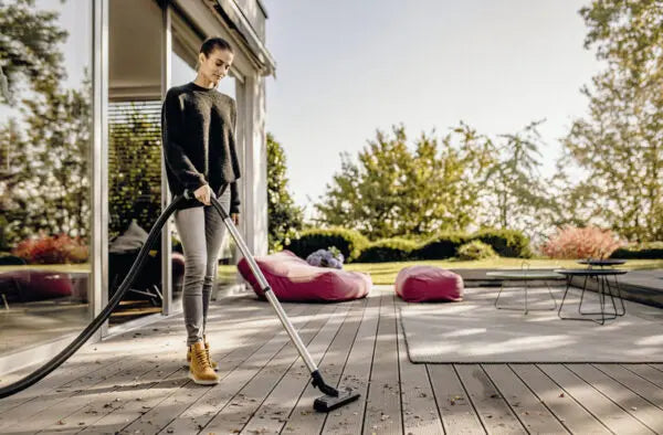 Karcher WD 6 Wet & Dry Vacuum & Bags & Filter

The WD 6 P S offers outstanding suction power and energy efficiency and is equipped with a 30-litre stainless steel container, a 6-metre-long cord, a 2.2-metre suction hose and an integrated power outlet.