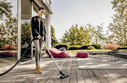 Karcher WD 6 Wet & Dry Vacuum & Bags & Filter

The WD 6 P S offers outstanding suction power and energy efficiency and is equipped with a 30-litre stainless steel container, a 6-metre-long cord, a 2.2-metre suction hose and an integrated power outlet.