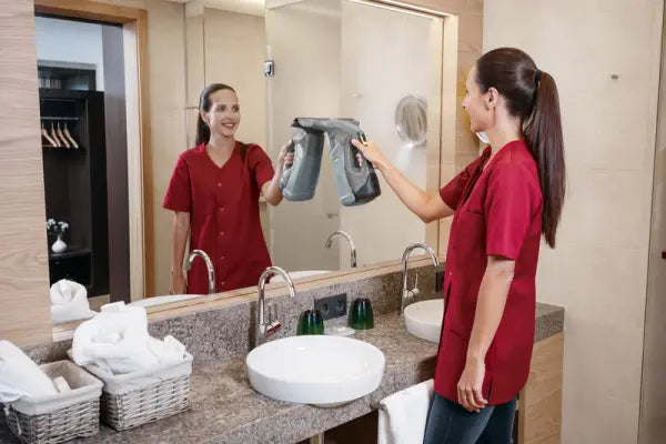 Karcher WVP 10 Adv Window Cleaner

The battery-powered WVP 10 window- and surface vacuum cleaner is always comfortable to hold whether you are working on horizontal or vertical surfaces, or even overhead. Ideal for all smooth surfaces such as windows and tiles.