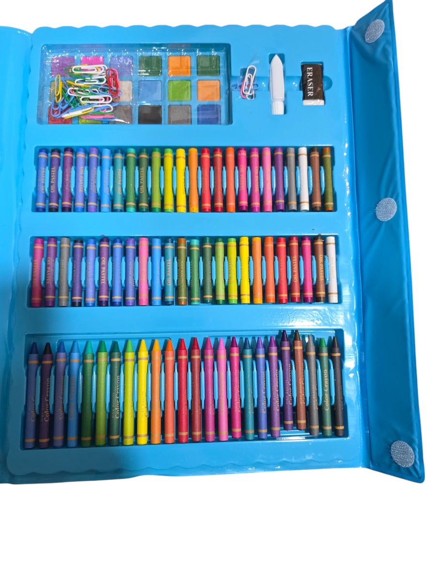 Kids-Up - 208 Piece Case Art Set Pencil, Paint, Watercolor Drawing

Unleash your child's creativity with the Kids-Up 208-Piece Art Set - the ultimate all-in-one kit for young artists!
Packed in a portable and organized carry case, this comprehensive set includes colored pencils, crayons, watercolor paints, oil pastels, markers, and essential drawing tools to inspire endless artistic expression at home or on the go.