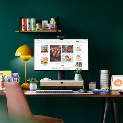 Logitech M650 Wireless Mouse - Smart wheel Scrolling (2 Year Warranty, Parallel Import)

OVERVIEW
SIGNATURE M650 - Upgrade your setup for all-day comfort and productivity.
Upgrade to smarter scrolling, better comfort, and more productivity. The Signature M650 features SmartWheel scrolling that delivers precision or speed the moment you need it. A choice of sizes for smaller, larger and left hands means there's a perfect fit for anyone. Seamless wireless connectivity, silent clicks, customizable side buttons