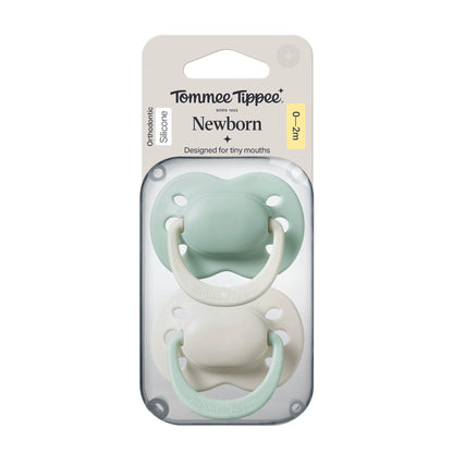 Tommee Tippee Newborn Soother 0-2 months 2 pack – Boy

The tiny newborn dummy is designed for tiny mouths, with an extra-small teat and a curved, symmetrical shield that fits your newborn baby’s face any way up. It offers comfort and soothing from birth to 2 months.
