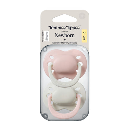 Tommee Tipee Newborn Soother 0-2 months 2 pack Girl

The tiny newborn dummy is designed for tiny mouths, with an extra-small teat and a curved, symmetrical shield that fits your newborn baby’s face any way up. It offers comfort and soothing from birth to 2 months.