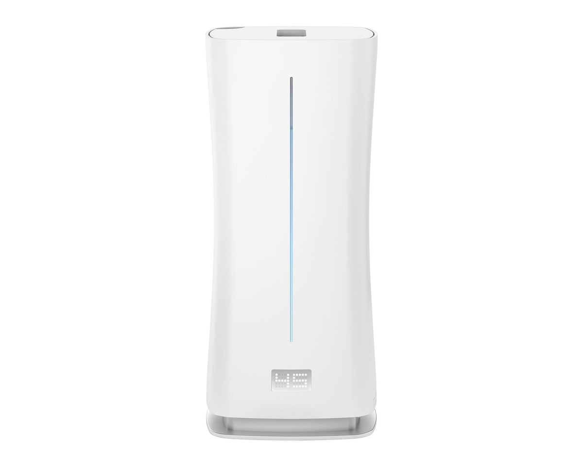 Stadler Form Eva Little white humidifier outputting visible ultrasonic mist column