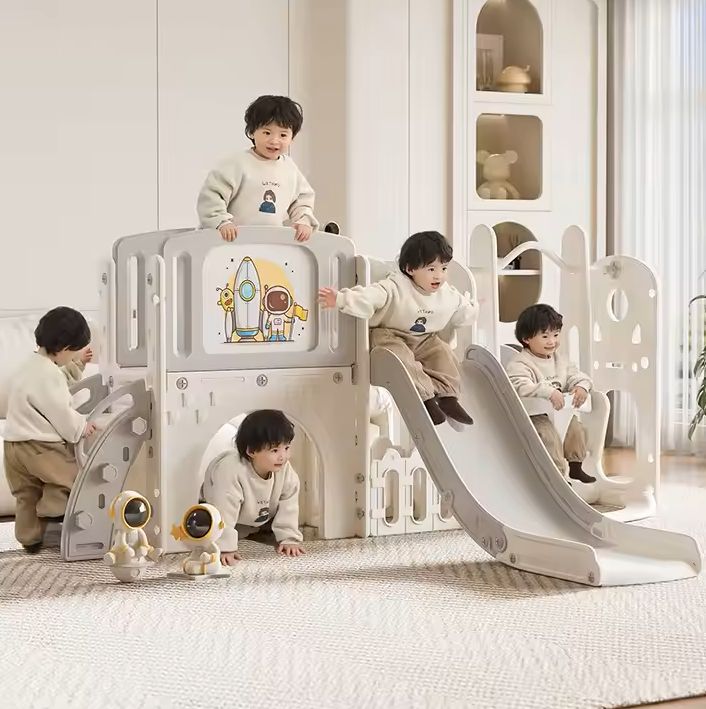 Technical specification layout chart showing width length and height measurements of the complete playset